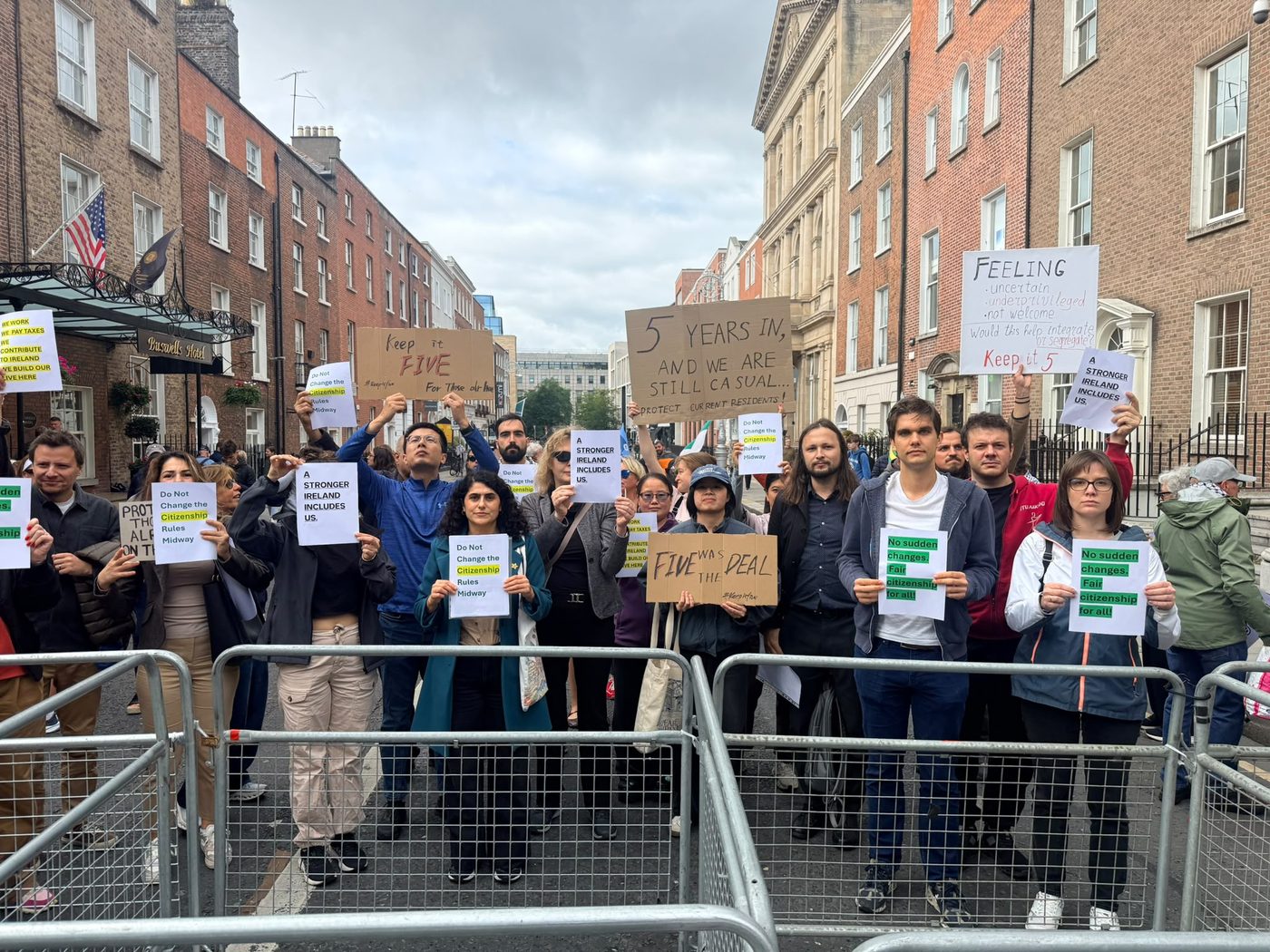 Protesters behind the barriers on Kildare Street on 16 September, the spot where Thursday&rsquo;s protest gathers